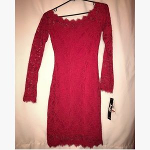 Bodycon red lace dress